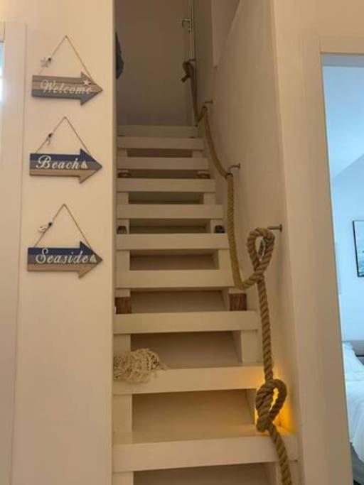 ואלדוריה Zaffiro Casa Vacanze Al Mare מראה חיצוני תמונה