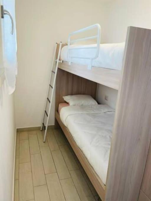 ואלדוריה Zaffiro Casa Vacanze Al Mare מראה חיצוני תמונה